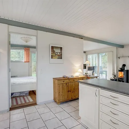 Hébergement de vacances Torhild - 150m From The Sea By Interhome